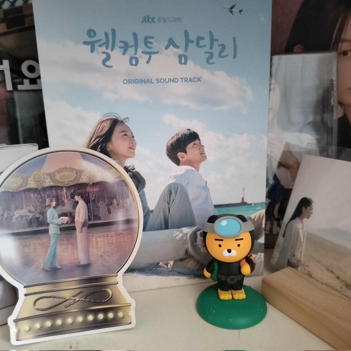 i've been so busy to catch up with haesun's contents but here's a haenyeo ryan that i recently bought to display with my samdalri ost album😊🩵