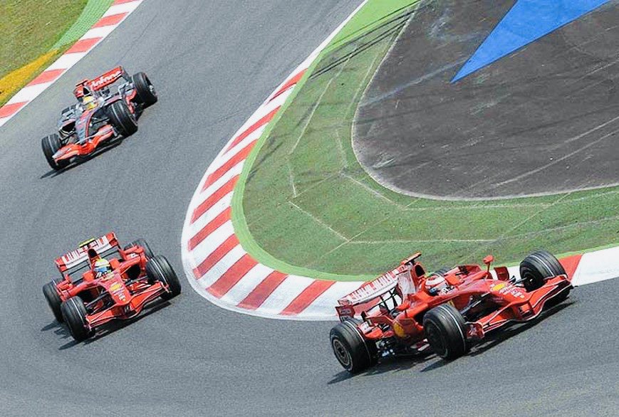 An exciting & close #SpanishGP took place #OnThisDay in 2008, pole sitter & fastest lap setter Kimi Räikkönen winning for Ferrari, his team-mate Felipe Massa 2nd, & McLaren’s Lewis Hamilton 3rd. Just 4.2sec covered the 3 of them by flag-fall.