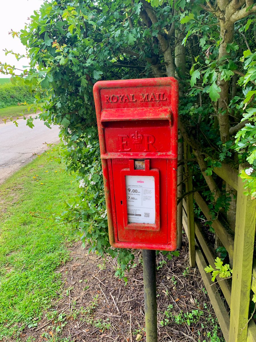 #PostboxSaturday  Wicken in Bucks.