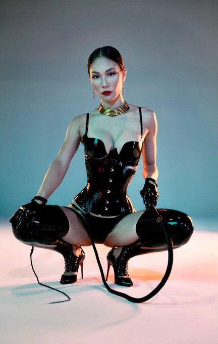 My Mistress of the week. MISTRESS GEMMA LI @mistressgemmali Trust and power exchange form the bedrock of my practice. I strive to create a unique D/s dynamic through an intimate, intuitive, and empathetic approach.