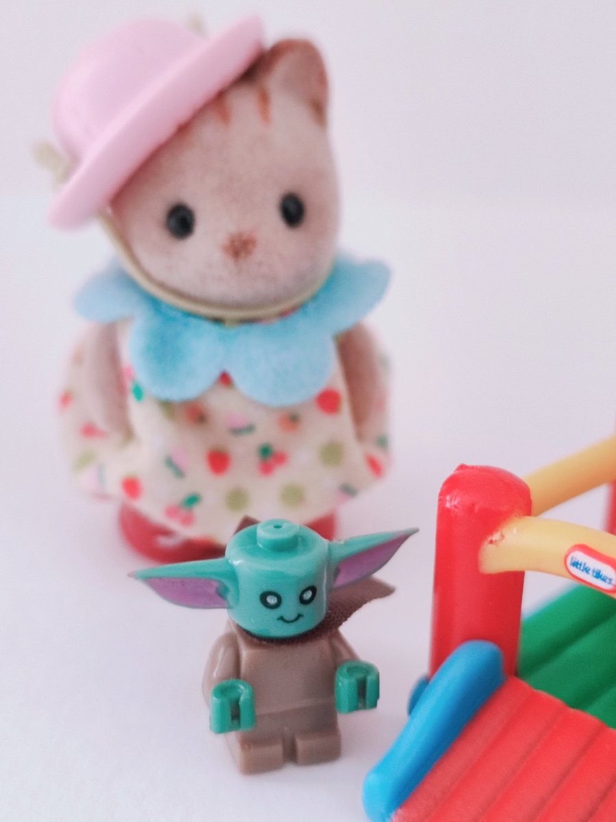 schrei_und_tod's tweet photo. Playing with Mini Little Tikes featuring Baby Yoda and Niffler
#cute #かわいい #cutenessOVERLOAD #シルバニアファミリー #シマネコ #シルバニアの赤ちゃん
#calicocritters #SylvanianFamilies #AmosShima #ShimaBebe #Microtoys #MiniLittleTikes #BabyYoda #Niffler https://t.co/MDlJp68Z0w