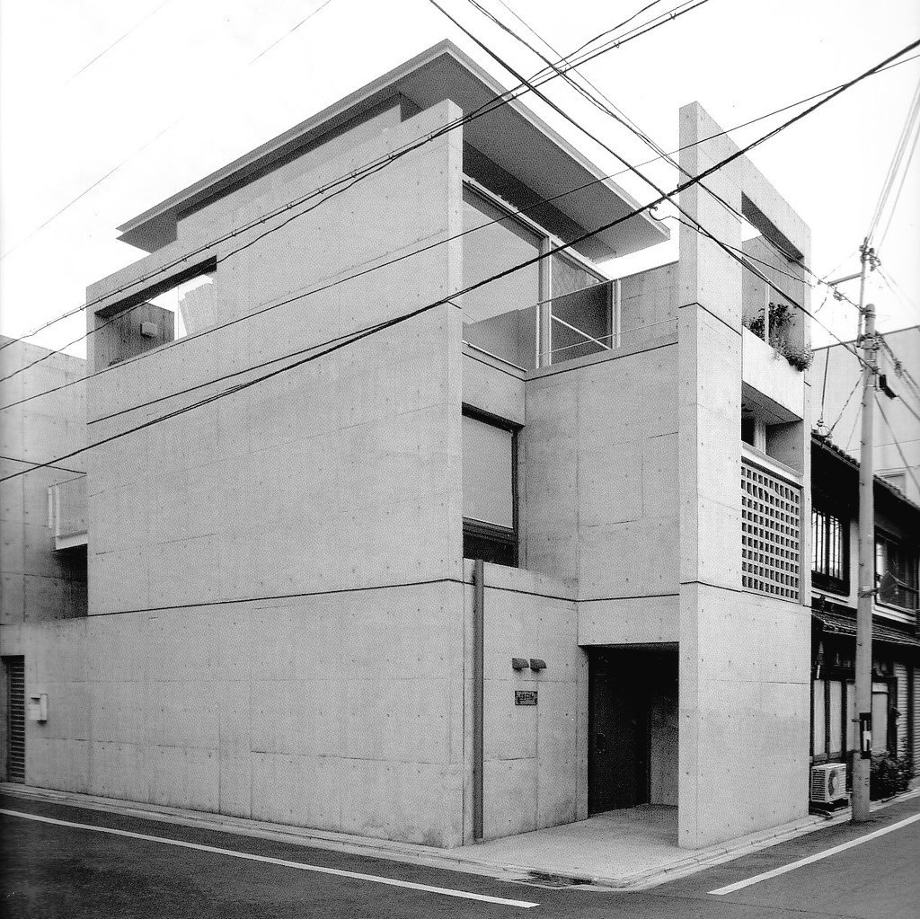 House in Nakagyo.
Kioto (1993)
Waro Kishi.

#100x100MasterHouses
#Arquitectura #Architecture