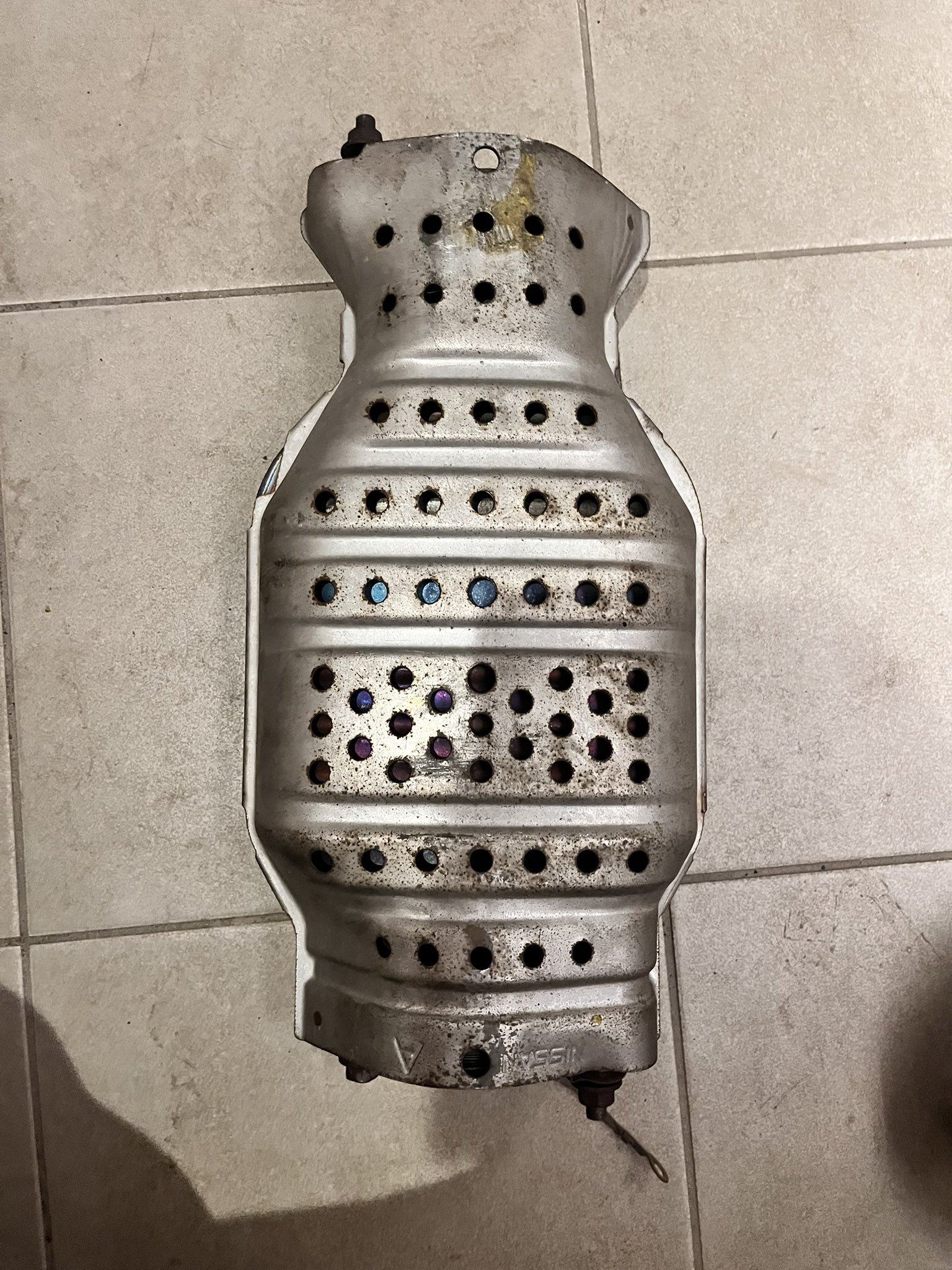 値下げ中早い者勝ち、送料込みG50プレジデント　純正触媒 触媒 送料込み 値下げ！！ 値下げ中早い者勝ち、送料込みG50