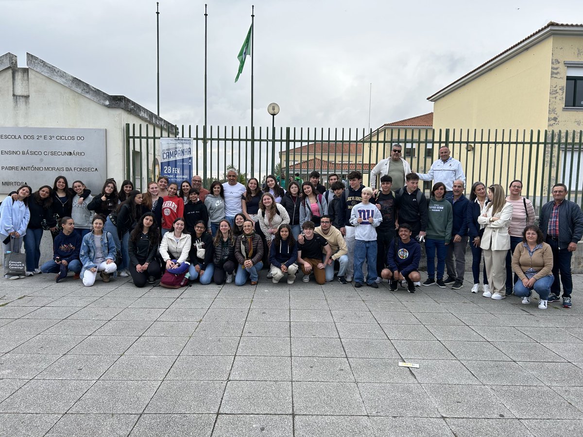 The final day at the school with the students and their parents before leaving to Lisbon. Lots of tears were shed #MineolaProud ⁦@mineolahs⁩ ⁦@MineolaUFSD⁩