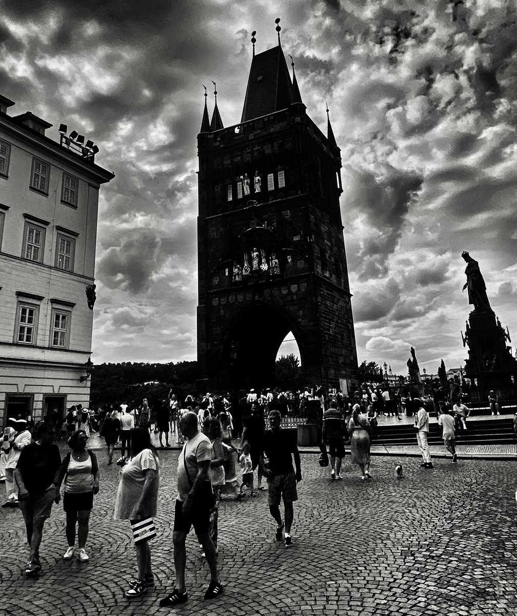 #photography #blackandwhitephotography #streetphoto #fotograf 

📍Prague, Czech Republic