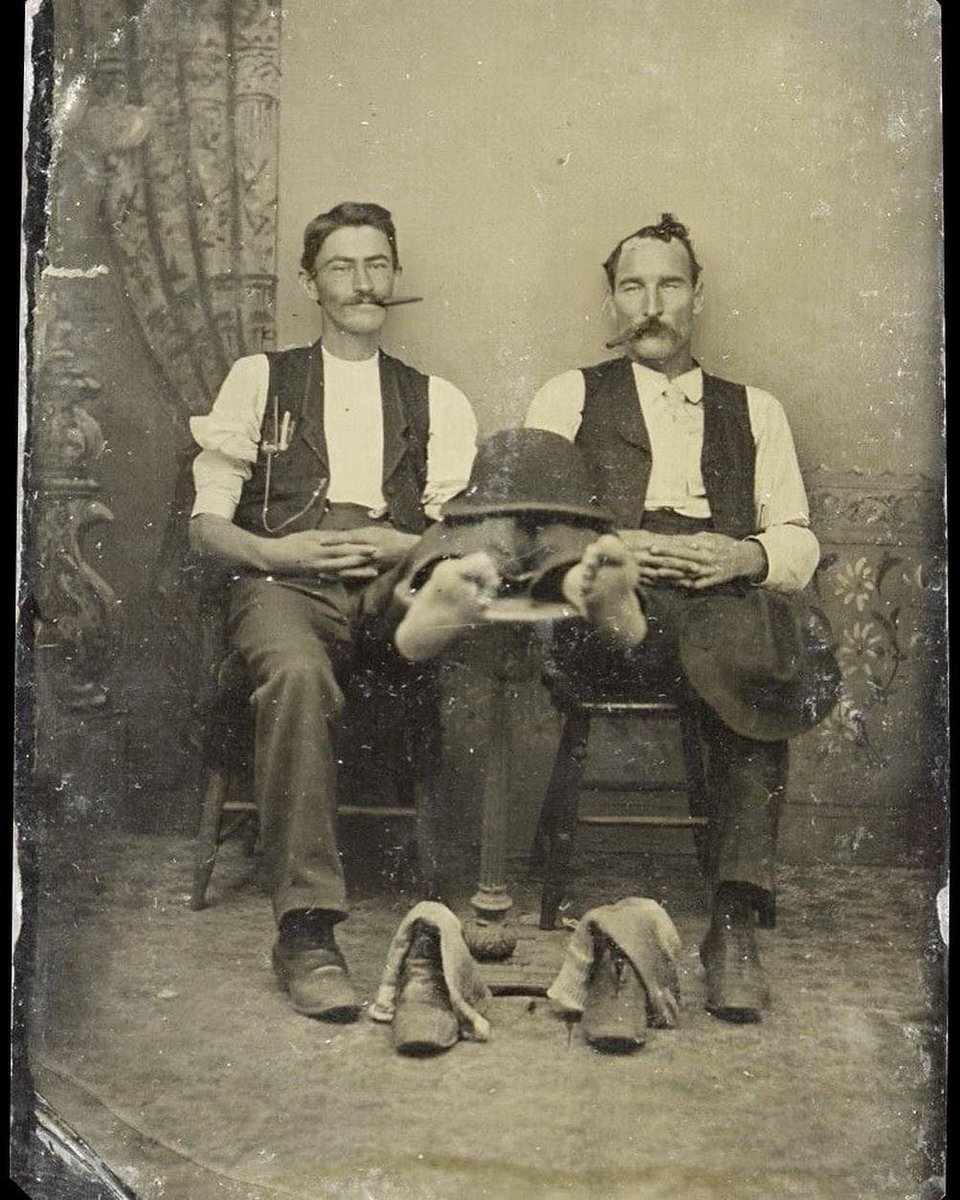 Tintype of two Victorian chaps who really want to show you their feet, 1870s  🧐❗️