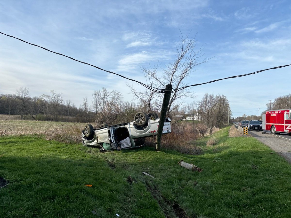 #FrontenacOPP single vehicle collision on Hwy 15 near Brewers Mills Rd. One lane restricted waiting for Hydro One to cut the power. No injuries. Slow down and follow directions to allow crews to work safely. ^rm