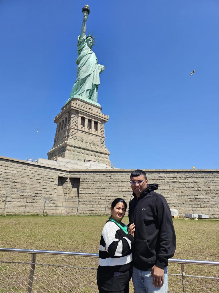 I'm grateful to @nyctourisum for such a lovely present for New York City Pass; it's an unforgettable experience.

#statueofliberty #ny #nyctour #NYC #newyork #nyctourism #newyorkcity #NewYorkCityPASS #citypass #bigbustours  #vayunandan #vayunandantravels