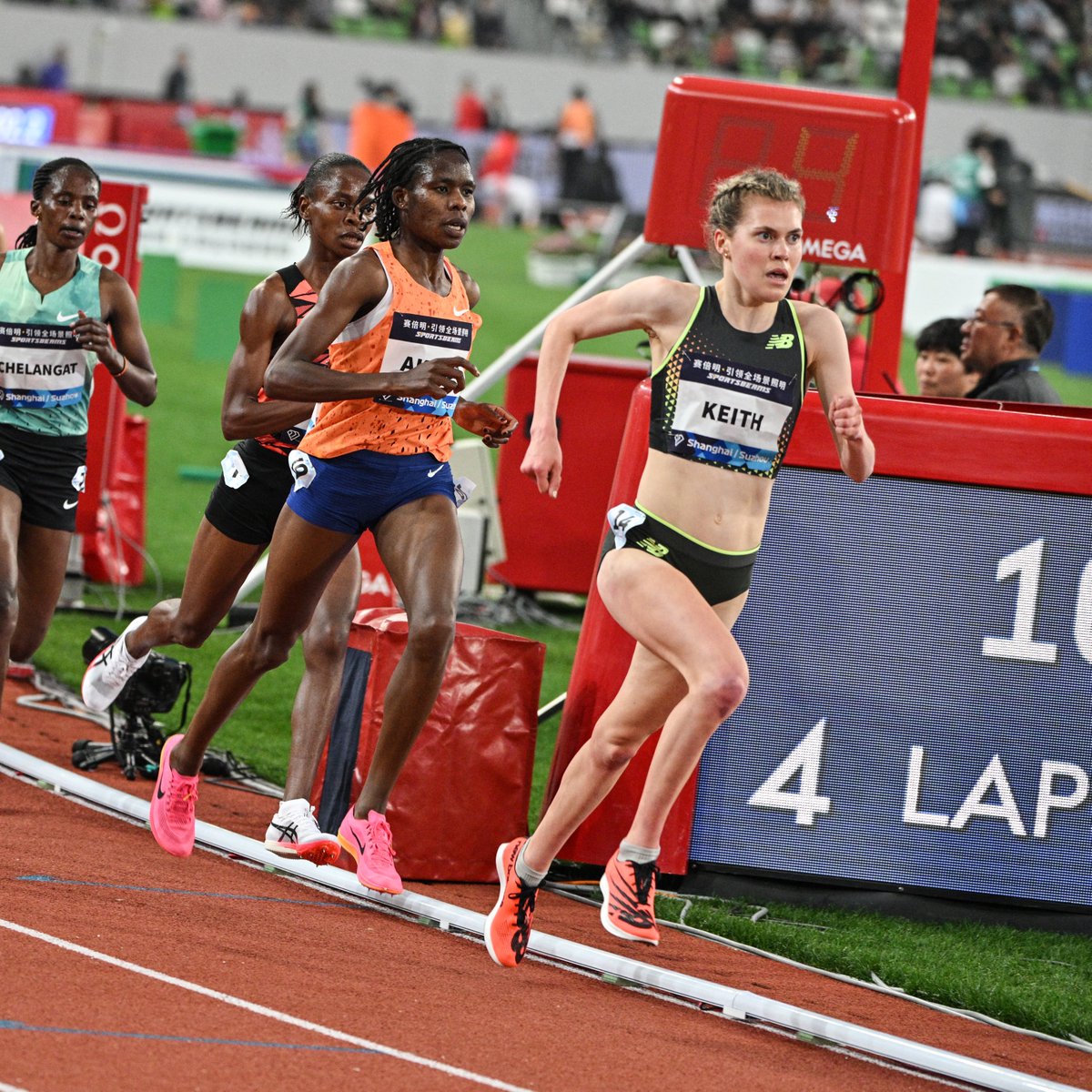 Hitting new heights 😤 Megan Keith crushed her 5000m PB with a 14:43.24 finish at the #SuzhouDL, 13 seconds quicker than her previous record 🔥 The good times keep on coming for the Scot 🙌