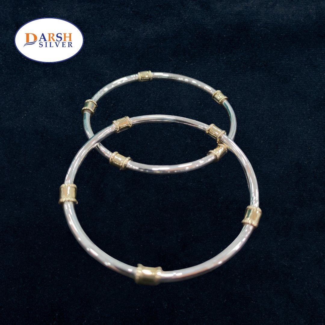 Best in Both Worlds! ✨ Our pure silver bangles with gold-plated centers combine timeless elegance with a touch of luxury. 

DM for price and other details or call us : 9887293517

#SilverEarrings #TimelessBeauty #DarshSilverJaipur #darshsilver #925silverbangles #bangles