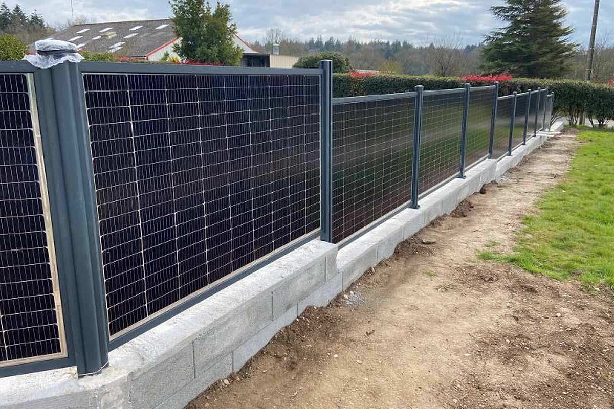 Empresa francesa desarrolla concepto de instalación solar ideal para quienes no disponen de suficiente espacio en su tejado: vallas fotovoltaicas. ecoinventos.com/lte-vallas-fot…