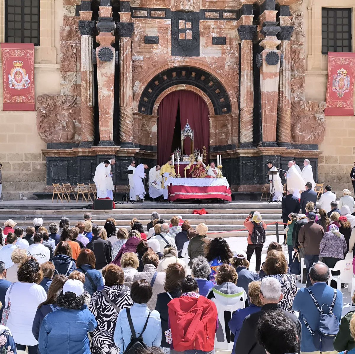 📷 La Vicaría de Cieza-Yecla ha peregrinado en esta mañana de fuerte viento a Caravaca de la Cruz