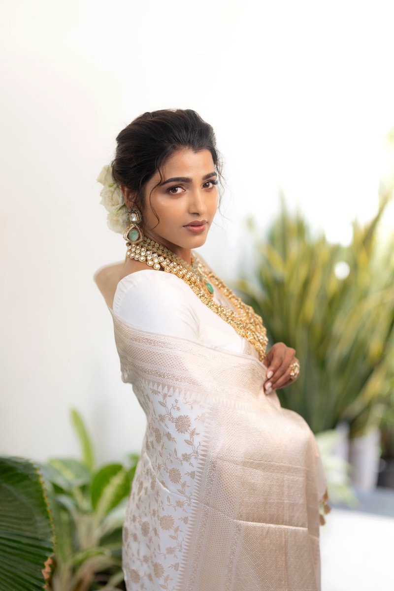 சாய் தன்ஷிகா tweet media