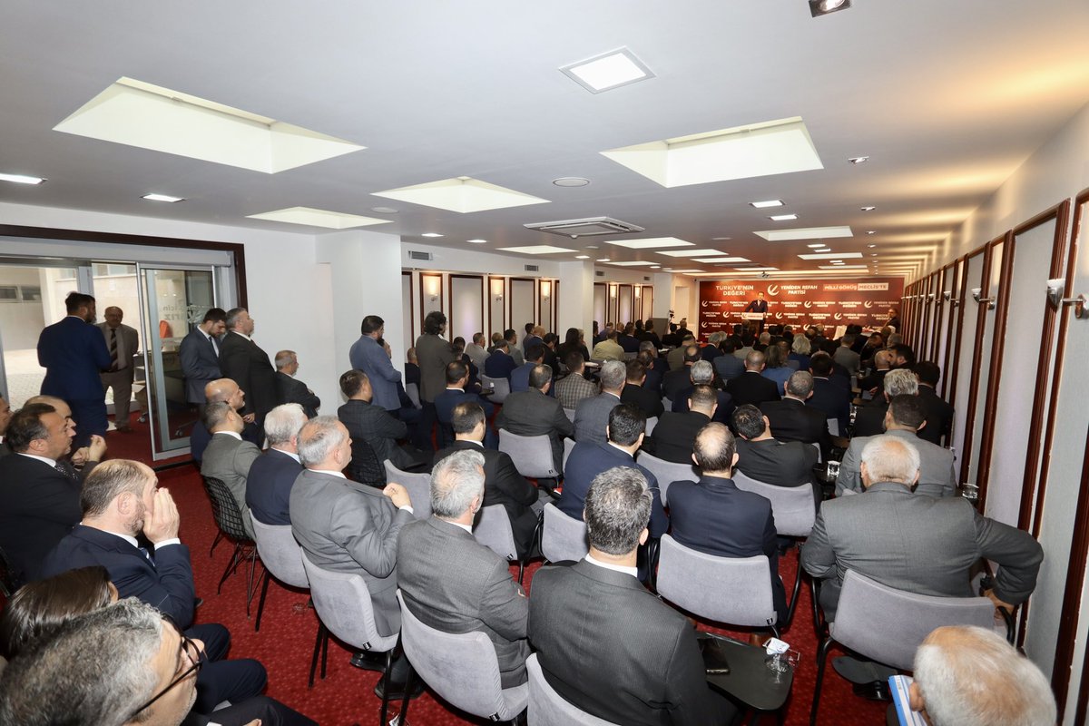 “İl Başkanları” toplantısı Genel Başkanımız Dr. Fatih Erbakan’ın başkanlığında gerçekleştiriliyor.