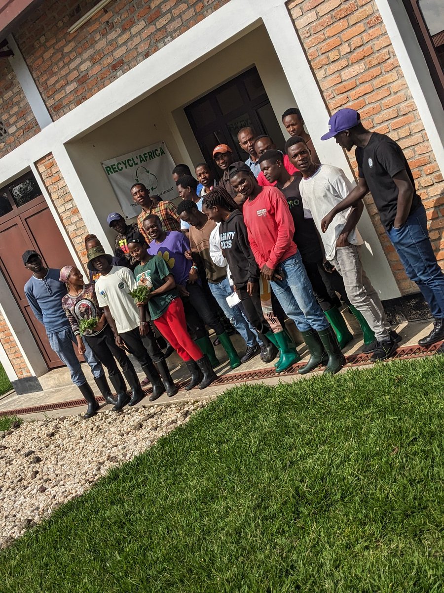 As we're celebrating #EarthMonth, it's our duty to keep it safe.

Today #RCSSA members visited Recycl'Africa & got skills in compost making, crucial way to address waste hazards.

The visit awakened association youths' minds & decided to turn waste into Earth's conservation form.