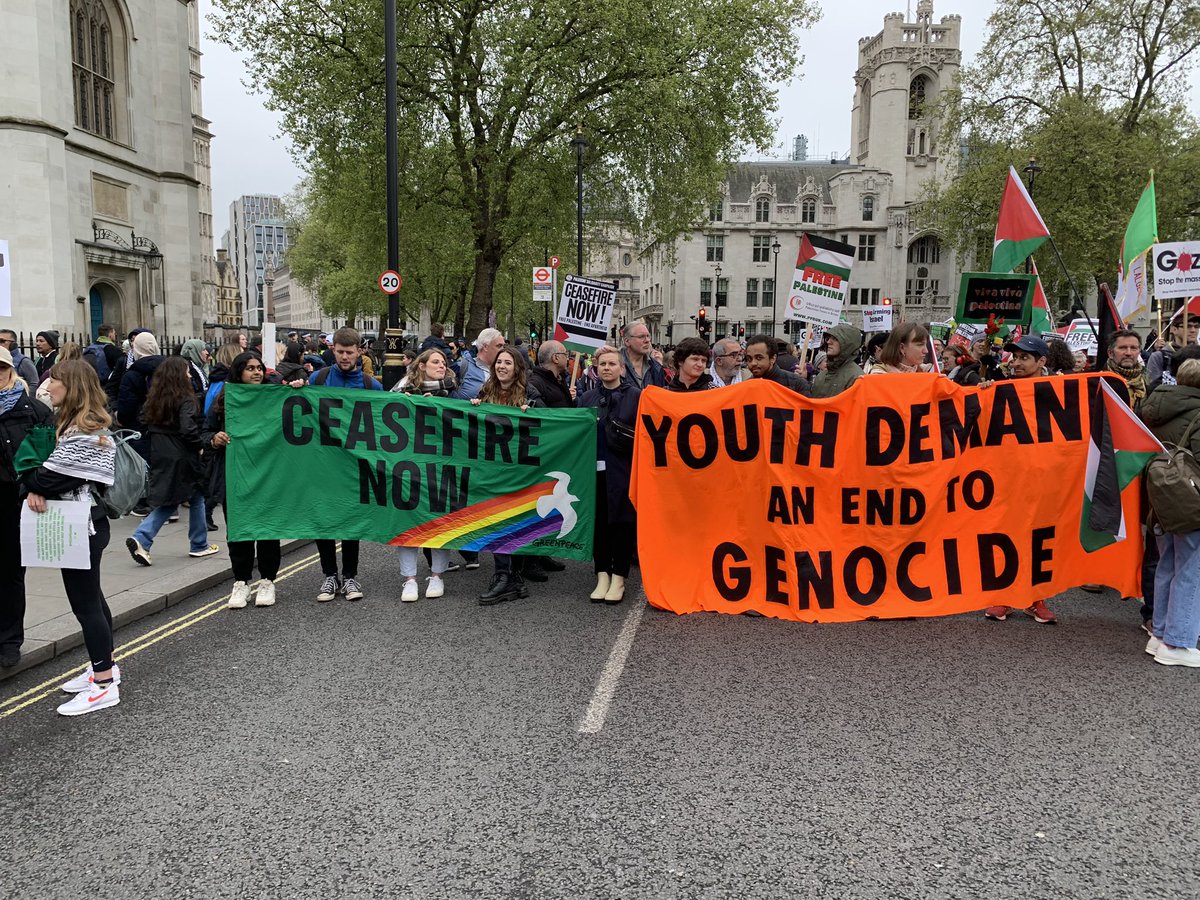 The climate justice movement standing for justice for Palestine. The fight to end climate apartheid runs through the fight to end Israel’s apartheid & genocide