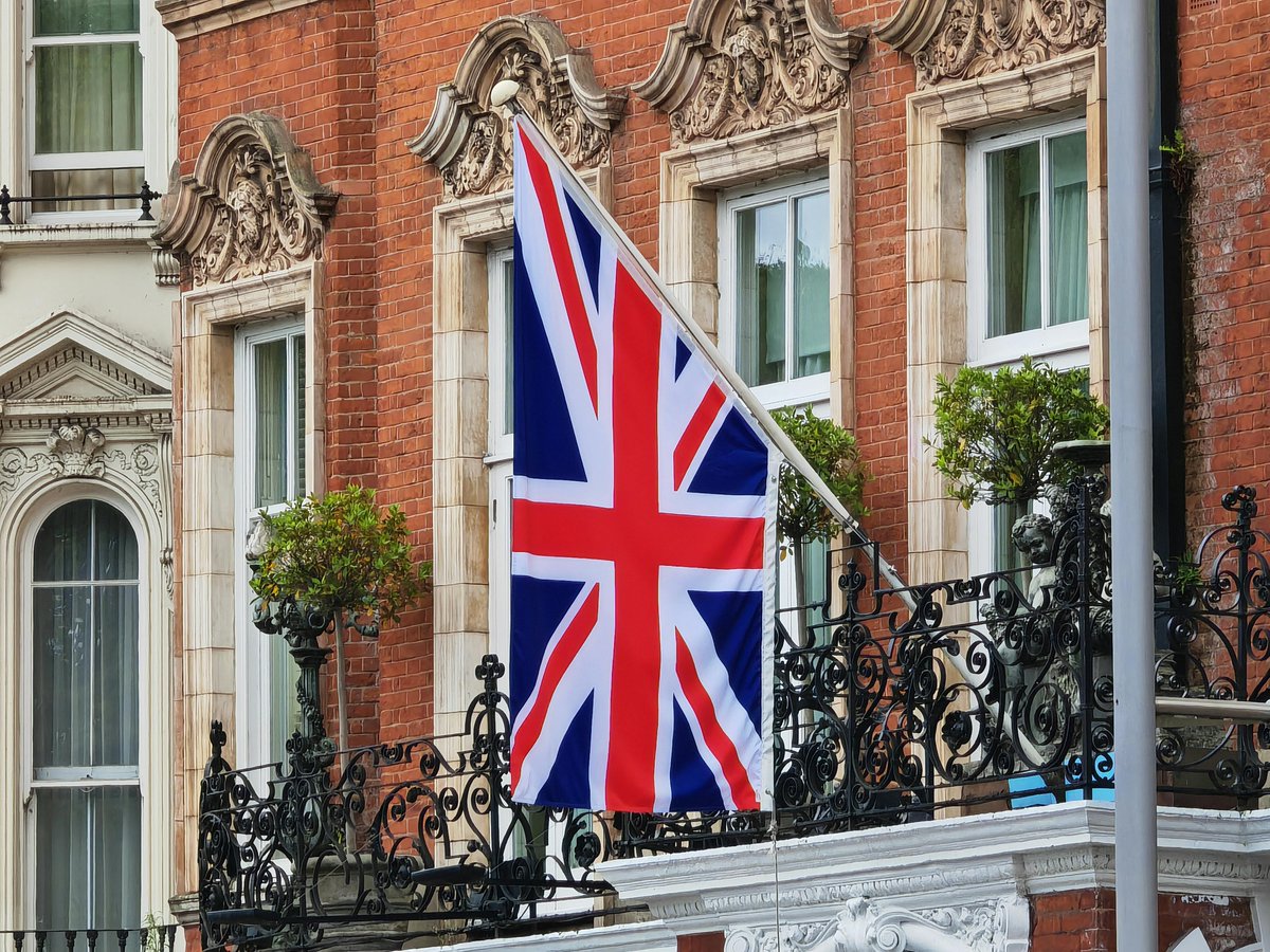 #TravelAlert #UK ➡️ A protest has been planned in #London on April 29, protesters are expected to gather in front of the Austrian Embassy at 18 Belgrave Square at 17:30 local time. Please try to avoid all protests and demonstrations. #TravelPrepared bit.ly/3KGF66s