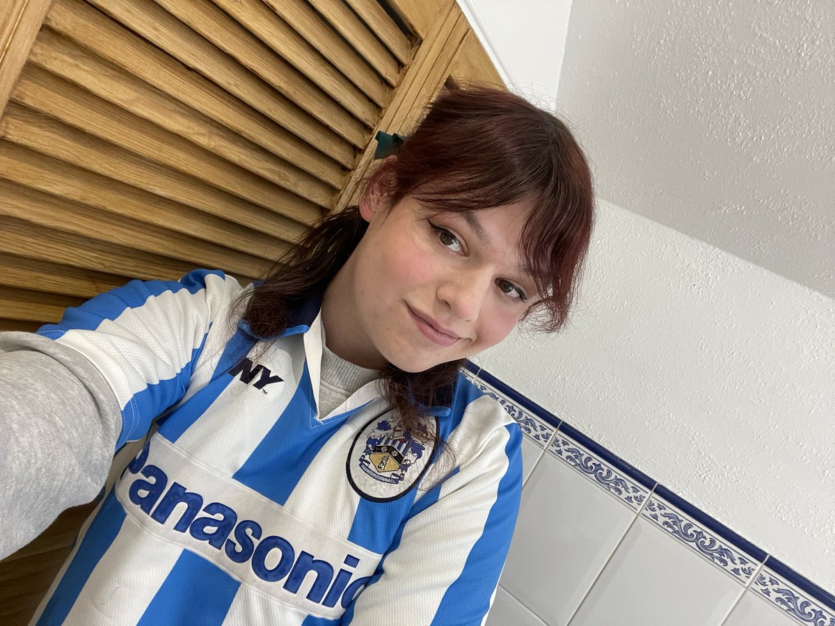 Up them terriers come on #htafc