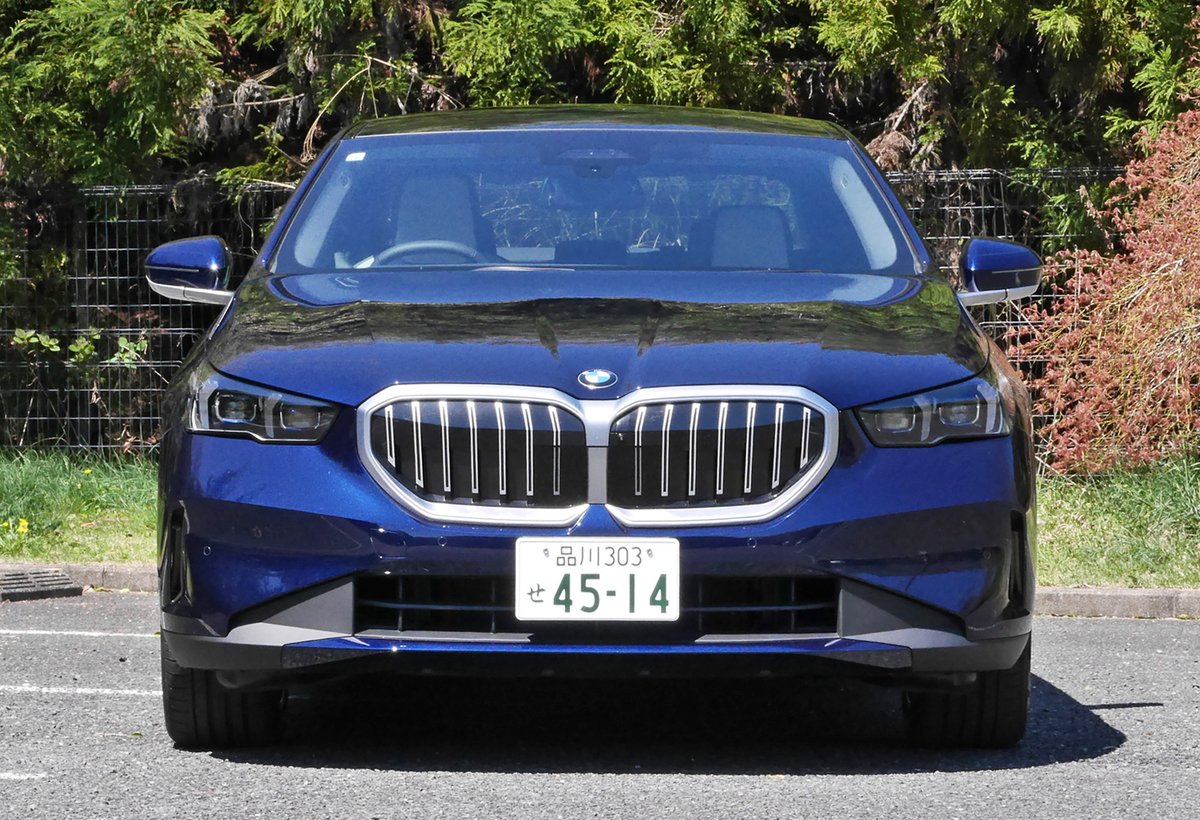 【BMW 5シリーズ 新型試乗】シャシー、運動性能、価格。「523i」は最高のバランスを持つ…中村孝仁
response.jp/article/2024/0…

#試乗記 #BMW #5シリーズ #試乗記 #セダン