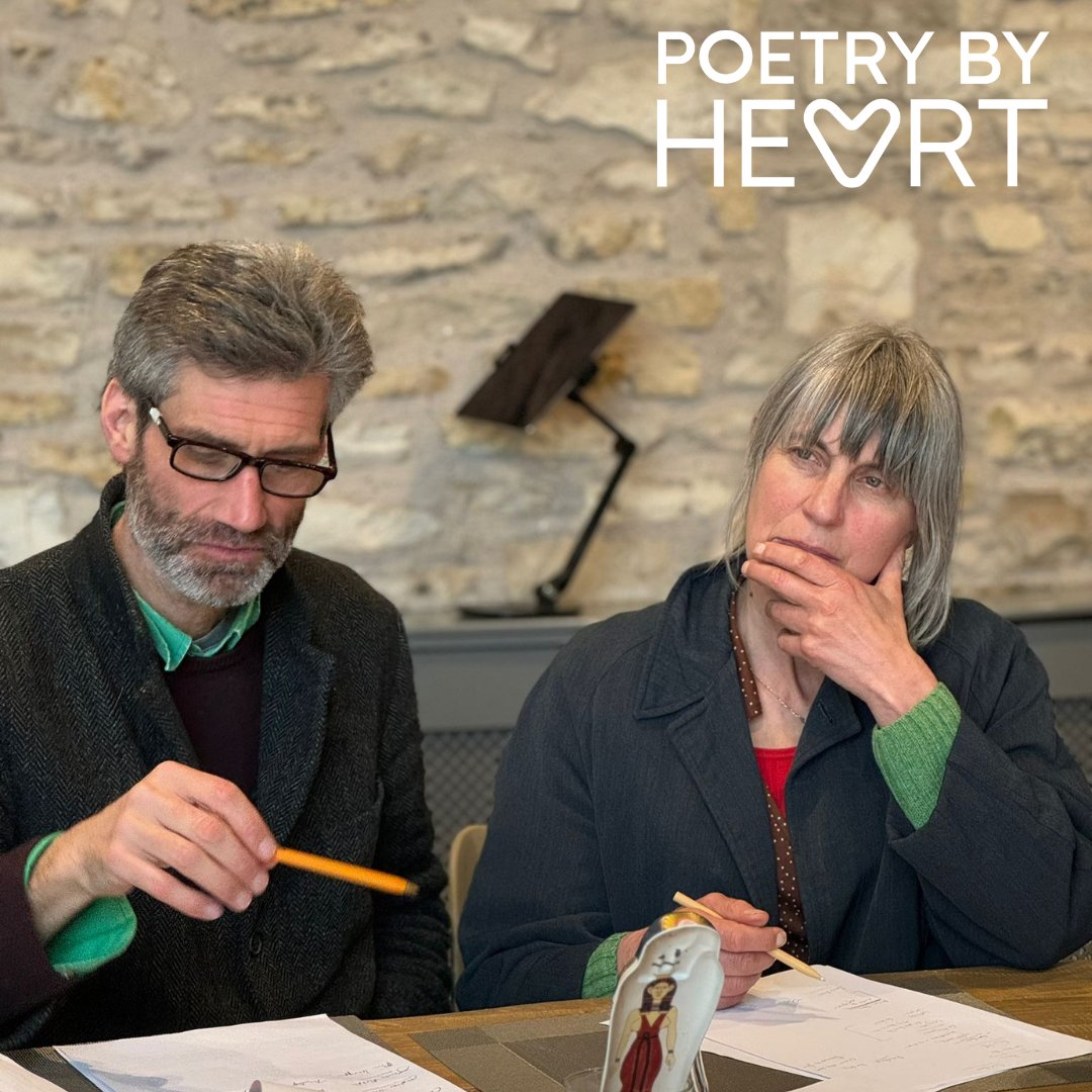 We were delighted to welcome Alice and Peter Oswald as judges for #PoetryByHeart 24. Thank you to everyone for providing such superb entries to this year's competition. Find out who has made it to our Grand Finale @The_Globe 4pm Wednesday 1 May. ow.ly/5tiF50RpSvi #poetry