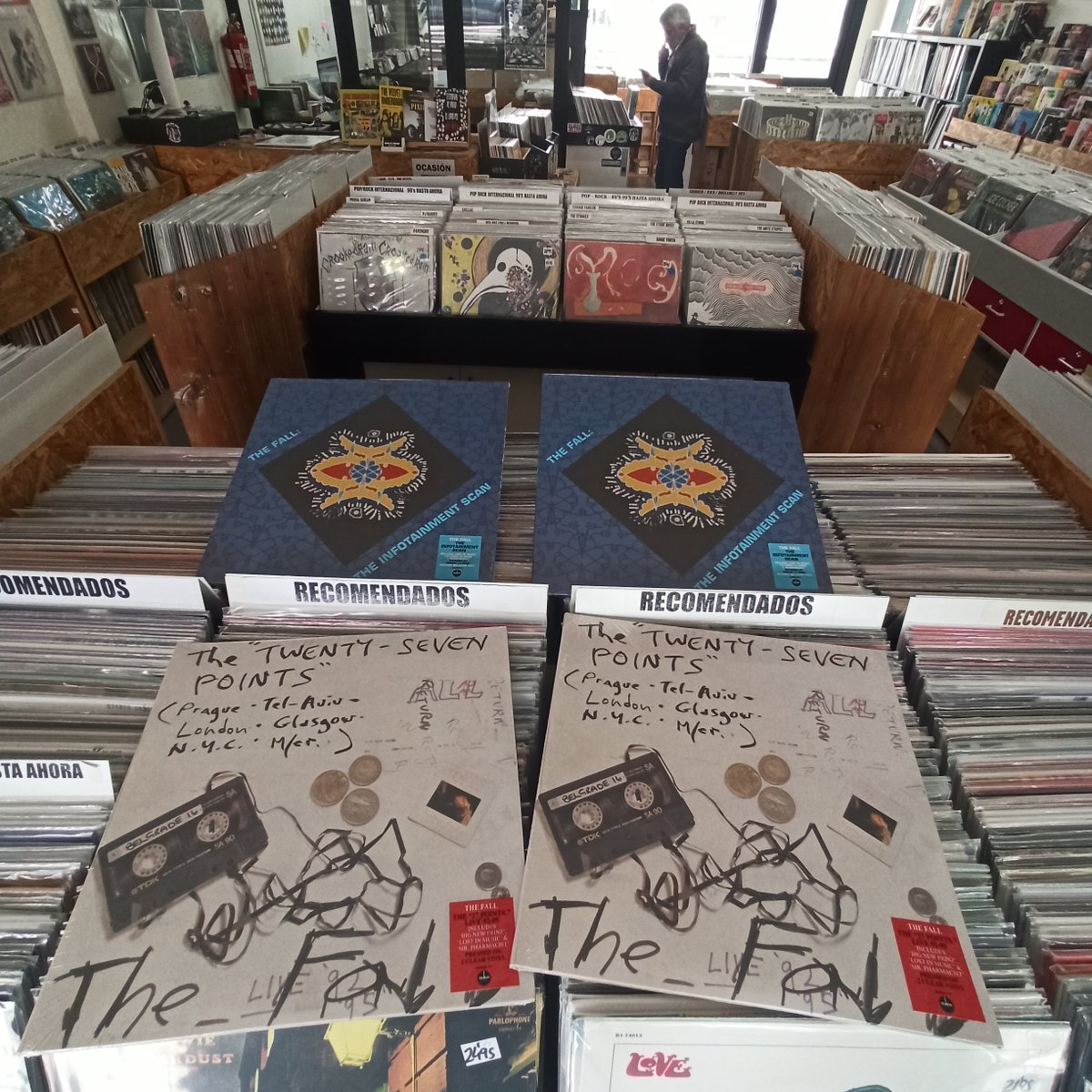 Estos dos discazos de The Fall están de oferta desde ya hasta que se agoten existencias! #TheFall #PostPunk #discazos #DiscosDeVinilo #TiendaDeDiscos #Vinilos #33rpm #LongPlay #VinylShop #VinylRecords #RecordStore #Vinyls  #VinylLovers #VinylCollector #LocalStore #RecordCollector