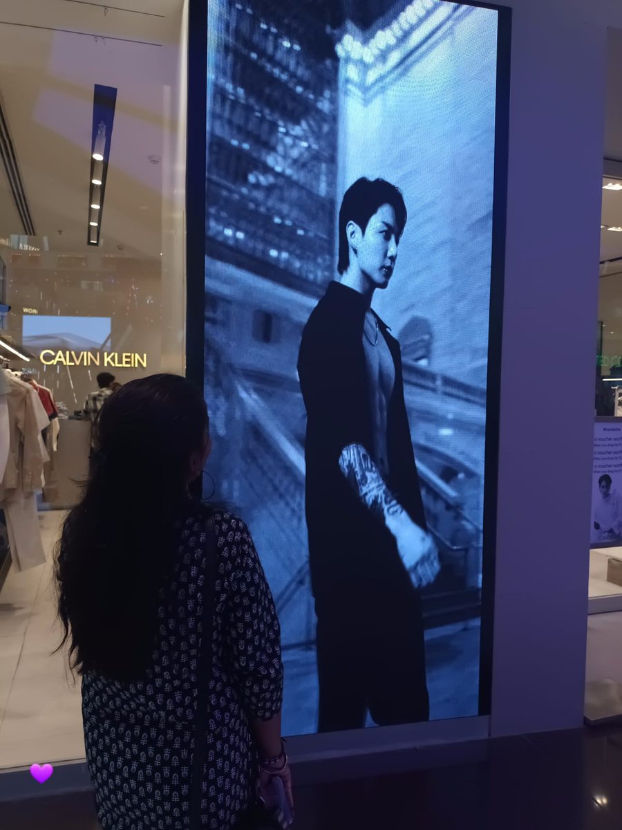 IN MIDDEST OF CROWD 
   I FOUND YOU 🐇💜

'When dreams come true '
#JUNGKOOKxCALVINKLEIN 
#d_day_The_Movie
#southcitymall_kolkata