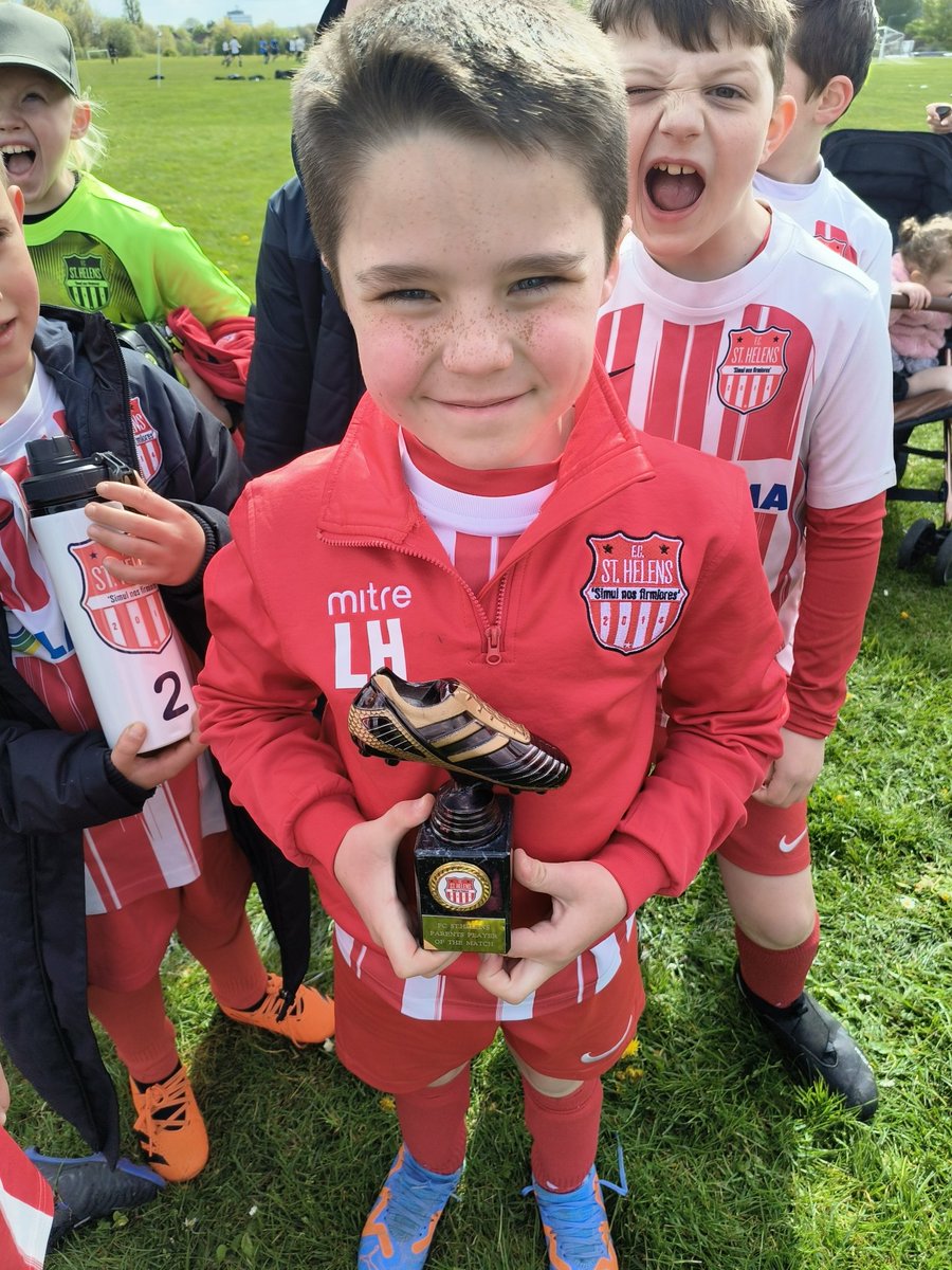 Leo was parents MOTM for today game excellent in the game was everywhere
@fcsthelens 
@fcsthelenswomen