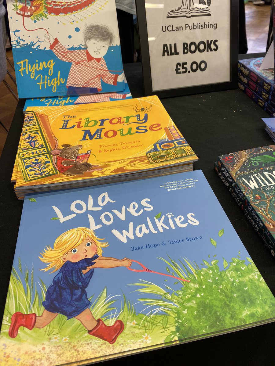 Spotted at the 2024 Northern Book Fair 😊 @Jake_Hope @publishinguclan @fly_press @LauraJFerguson4