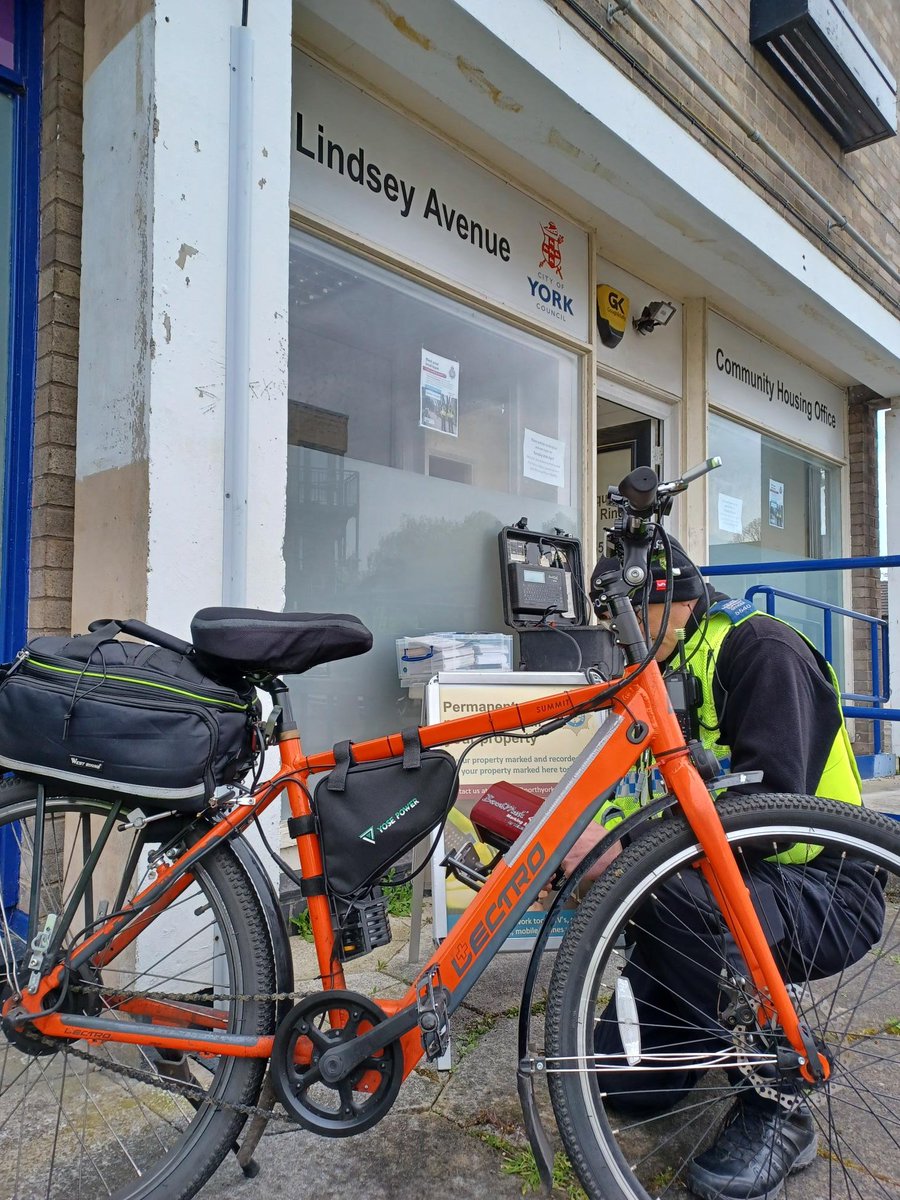 Thank you 👍 to everyone who attended this morning to speak to us and have cycles marked 🚲 at the Community Housing Office on Lindsey Avenue. If you missed us this time please check social media for future events at this location 👍