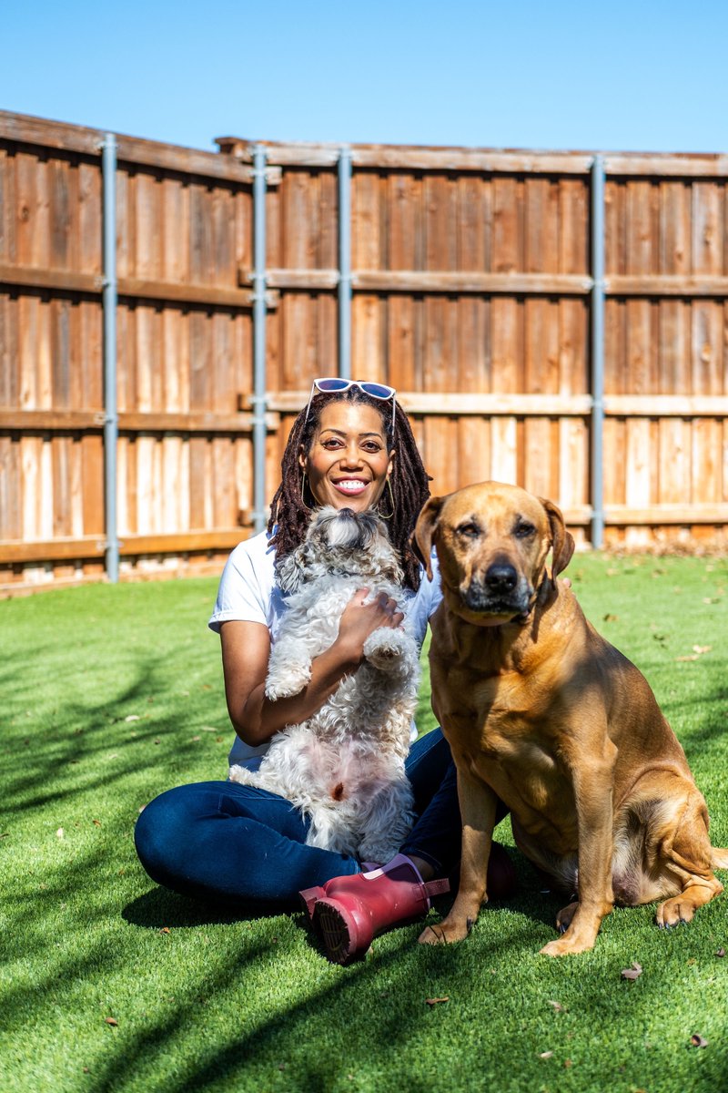 Happy World Veterinary Day to the fantastic vets out there like @fwamc @friscowestamc. Kudos to these superhero vets who make sure our fluffy pals stay wagging and purring with joy. Cheers to their kindness &amp; endless ❤️ for our furry companions! 🐾🎉