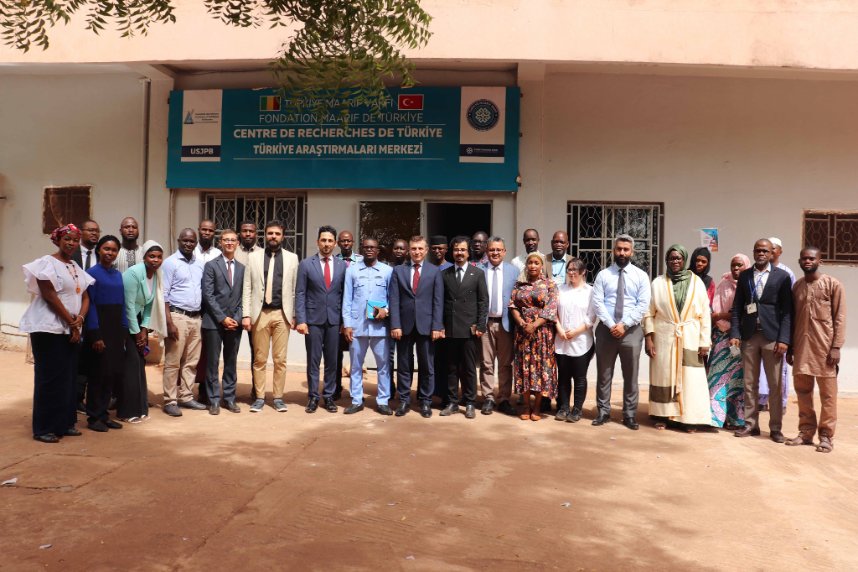 Coopération Universitaire : L’Ambassadeur de Turquie visite les locaux du nouveau Centre de recherches, fruit du partenariat entre l’USJPB et la Fondation Maarif.  A été reçu, le Jeudi 24 Avril 2024, dans l'après-midi, par le Vice-Recteur de l’USJPB, Pr Mamadou Lamine DEMBELE.