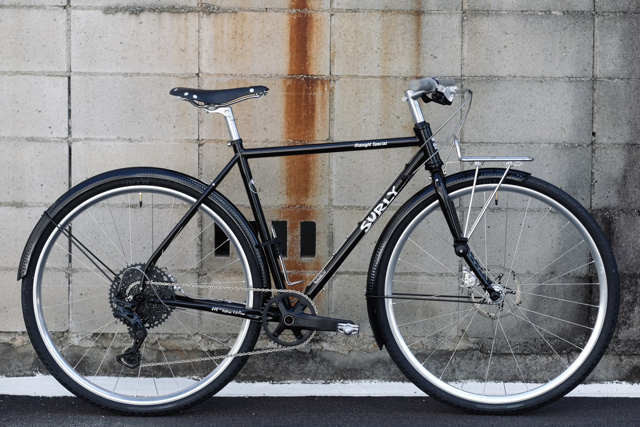 自転車本体 KetsugeShigeoSurly Midnight Special グラベルコミューター。midnight special ビルドバイヨヨコー
