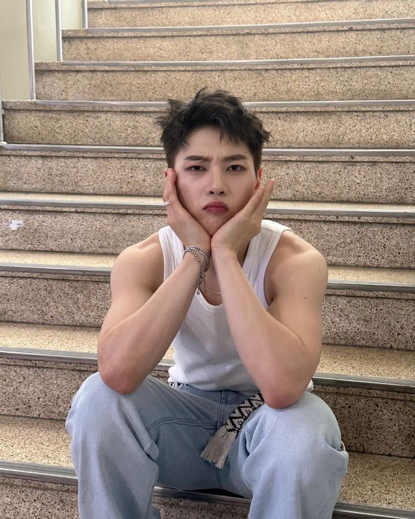 seokmath's tweet image. AI QUE FOTOS MAIS FOFAS DO MUNDO