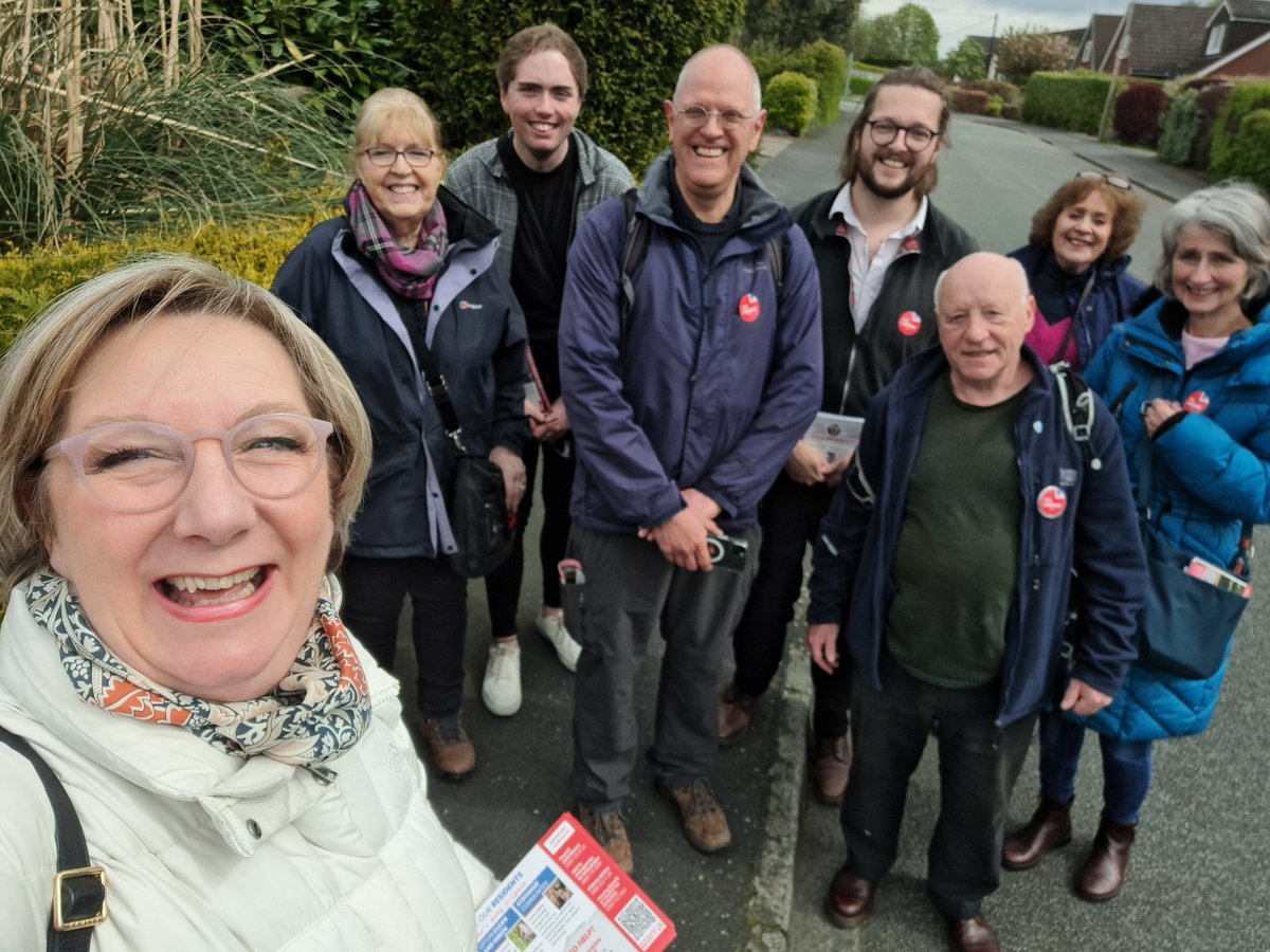 Fabulous morning out talking to the good residents of Upton-by-#Chester. Lots of former Conservative voters ready for change and willing to support @UKLabour. @BNHWalker @Tattyhead27 @R_BriwnantEvans