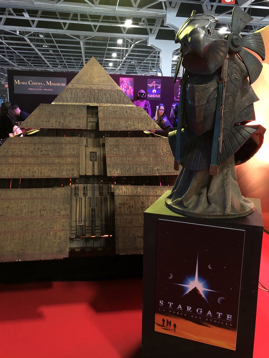 La pyramide et le casque originaux du film Stargate (1994) au @ParisFanFest 🤩

Super travail de préservation du Musée du Cinéma de Lyon. Bravo à eux.

@GateWorld @dial_the_gate @StargateFusion