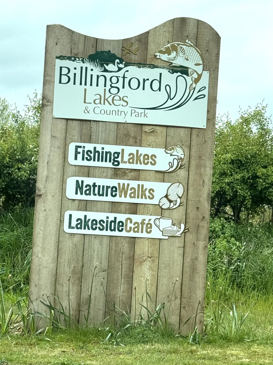 Excellent new venue for Wensum Valley Birders club walk today . Extremely well run site for an enjoyable mornings amble, such a shame about the 💦💦💦