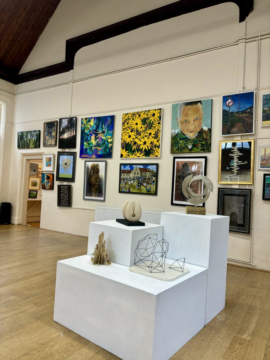 #Hertford Art Society’s Annual Exhibition is well worth a visit.  On for the next week in Cowbridge.