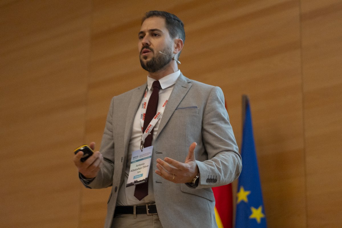 Continuamos con el análisis del papel de la Ecografía Clínica en Patología Urgente Respiratoria de mano de Antonio Albadalejo Ábalos.

#neumología #Congresoaeer2024 #Córdoba