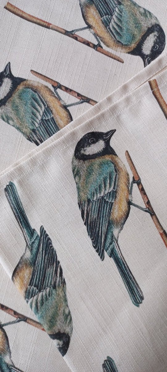 BRAND NEW! 🎨 Dive into the stunning fusion of bird watercolour art and linen. Explore more of Rebecca Christian's #fabric range at: rebeccachristian.co.uk/designer-fabri… #UKGiftAM #UKGiftHour #ArtisticLinen #BirdLovers