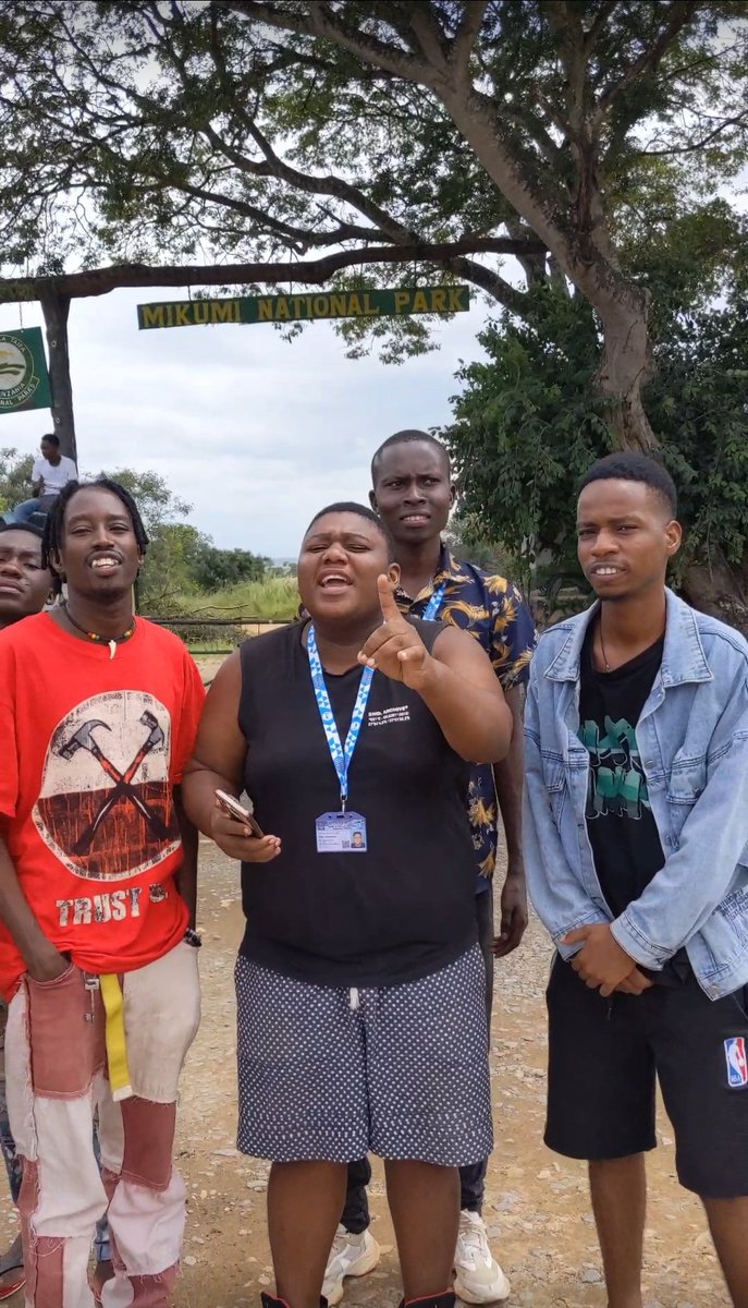 uniawardstz's tweet photo. Hawa jamaa zetu wa 🎤🎙🎼🪘 TASUBA 📍BAGAMOYO  wana Sayari yao ya #uniawards2024 na siti yao ni mbele kabisa.

 @bigman_talented &amp; @prince_tiger99_ 
.
Ni 1,2,3 #UniAwards2024 #hakunakusupp .

Au Tuma neno SHIRIKI kupitia WhatsApp Namba +255 695 886 920 https://t.co/PPN7Yj73mv