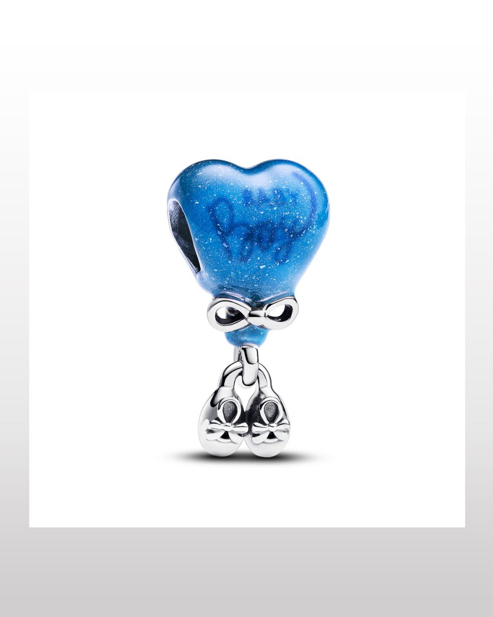 Our colour-changing Gender Reveal Charm is the perfect celebration gift 💙 💗 🎁 Shop now: to.pandora.net/uX5DM7