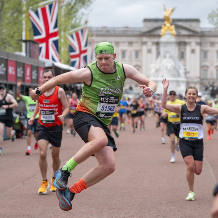 Sooooo..... who's feeling fresh and back out there running this weekend? 🏃‍♂️ 🏃 🏃‍♀️