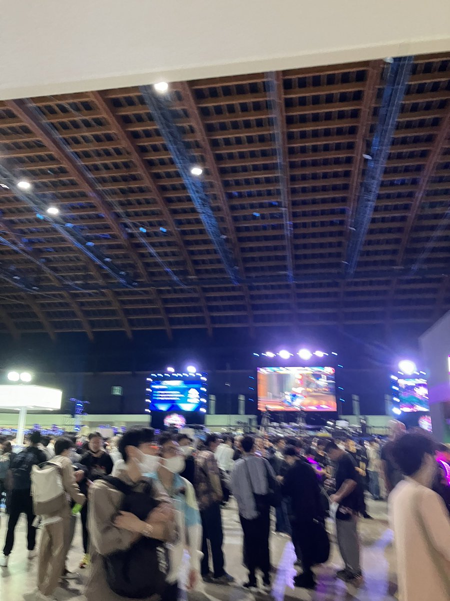 テーマパークに来たみたいだ。