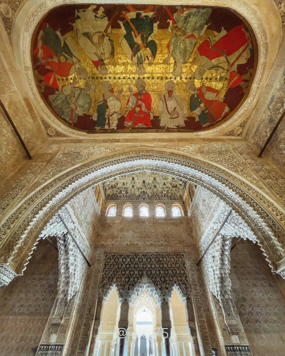 jcarlosisla's tweet photo. https://t.co/AvUlGdM9MD La Sala de los Reyes de la #Alhambra recibe su nombre precisamente por los diez personajes enigmáticos que aparecen en la bóveda de la alcoba central https://t.co/bvwd4hX7uv