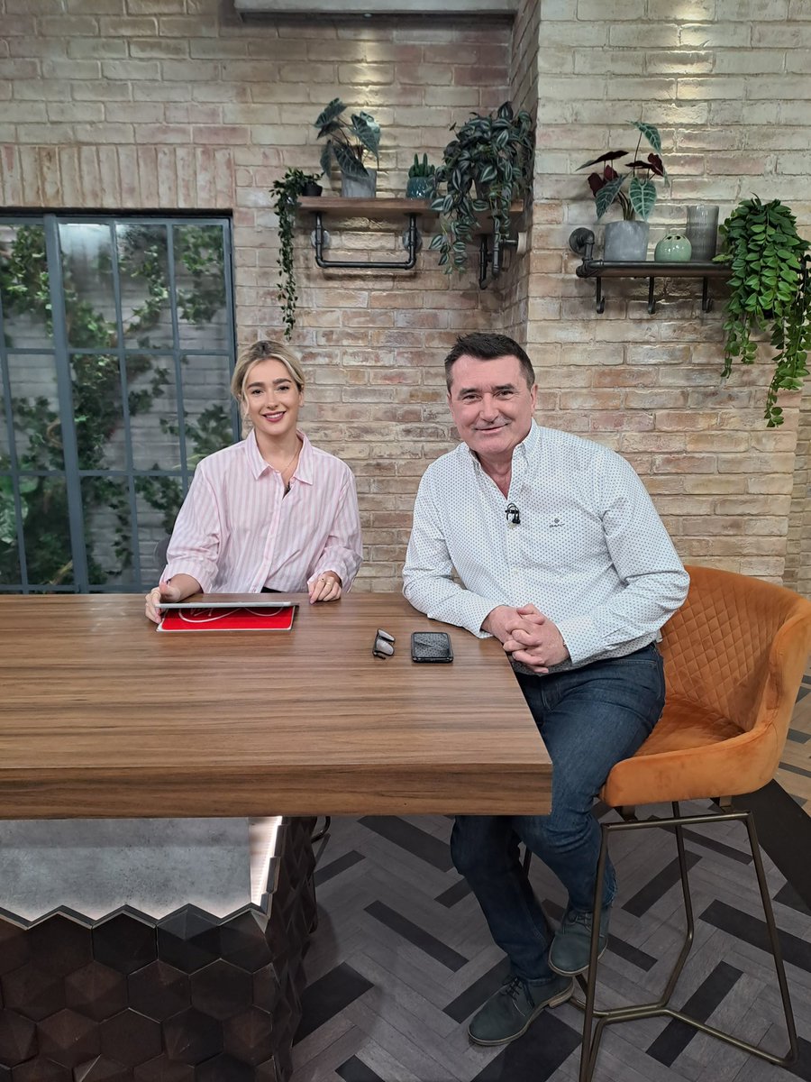 🌟 STAR-STUDDED SATURDAY! 🌟

Martin and Brooke are here this morning for a show full of chats with:

💃 Celeb Choreographer Arlene Phillips 🕺

🏠 ‘Colour Queen’ Sophie Robinson 🛋️

🪄 Vegas Magician Steve Spade ✨

And lots more from 9 on Virgin Media One and the VM Player!