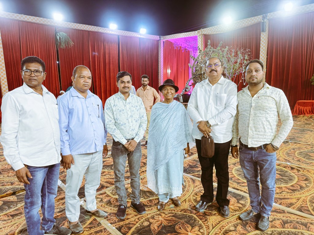#भाजपा के वरिष्ठ नेता श्री #अशोक_कुमार_सिंह (मामा जी) के पुत्री की #वैवाहिक_कार्यक्रम में मऊ के #बहरीपुर ग्राम सभा में रहना हुआ ।