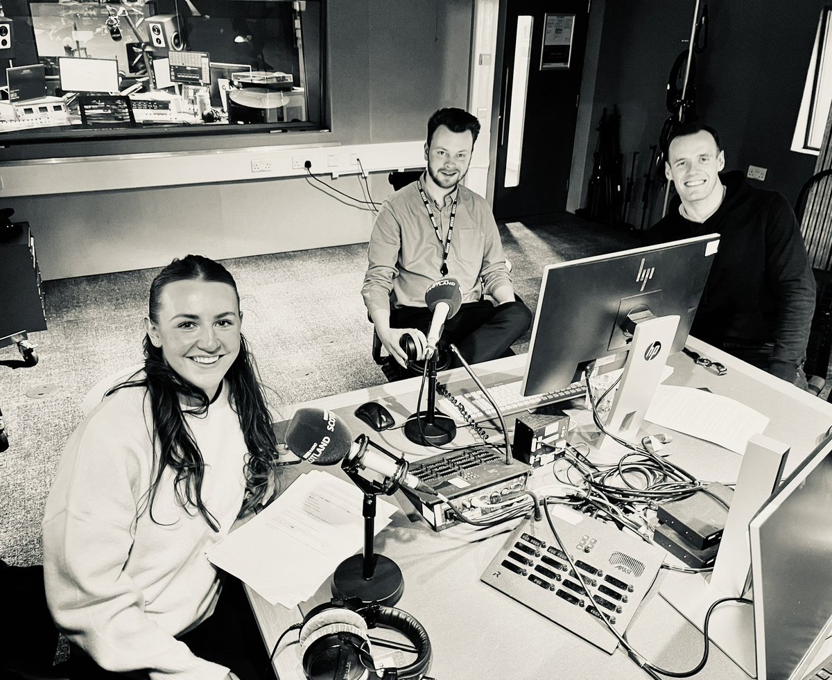 #SpòrsnaSeachdain air <a href="/BBCRnG/">BBC Radio nan Gàidheal</a> an-dràsta
👇
bbc.co.uk/programmes/m00…