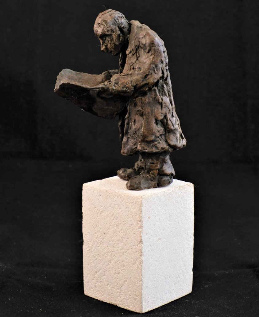 The most curious object I have in my home is a small bronze resin statue, 'The Newspaper Man'... Most people who visit ask: 'Is that Rupert Murdoch or Quasimodo?' Some wonder if he's a bit of both. #BBCSaturdayLive @nikkibedi