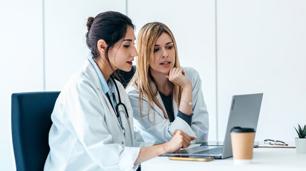 Oregon Physician Assistants Get Name Change - Medscape tinyurl.com/23r3zgra