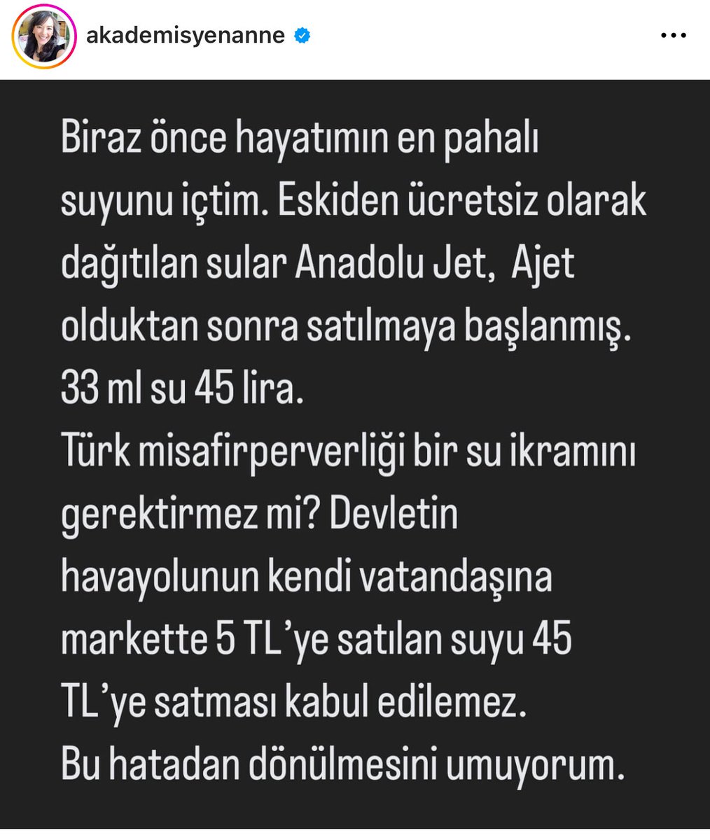 Bu tür paylaşımları görünce, bundan 20 yıl önce, otobüste bile ücretsiz “top kek, meyve suyu” ikramına alışan bir toplumu, uçakta, su dahil, ücretli ikram satın almaya ikna eden Pegasus Havayolları’nın bunu nasıl başardığını düşünüyor ve bir kez daha kendilerini takdir ediyorum.